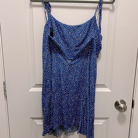 Flowy Summer Dress - Picture 2 of 2